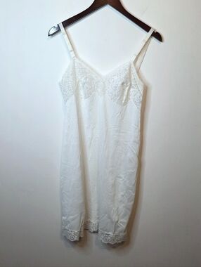 Vintage Formfit Rogers Ivory Lace Trim Slip Dress Size 36 Short 14-16